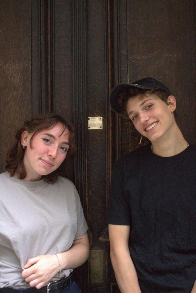 Elie et Solène, serrurières professionnelles à Paris